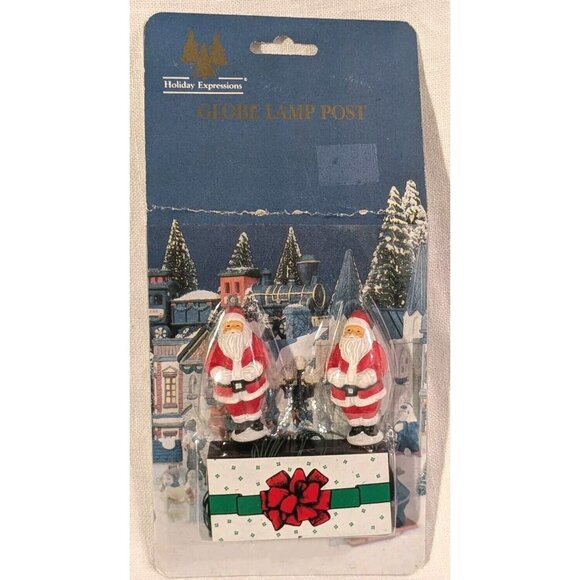 2 Holiday Expressions Christmas Lamp Posts Santa Global Lights Village House Set - Picture 9 of 14